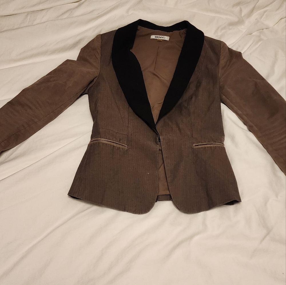Dknyc brown, suede sleeve blazer size 2